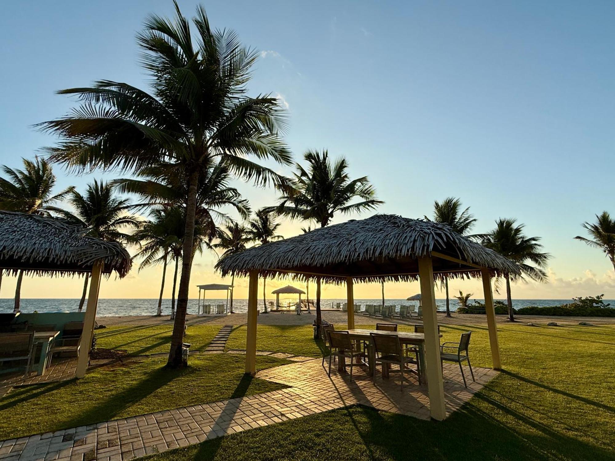 The Grand Caymanian Resort George Town Exterior foto